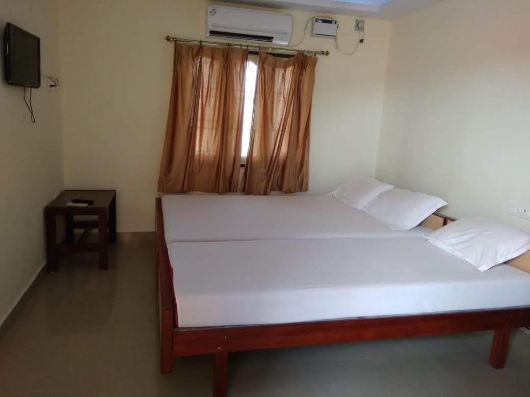 Hotel Sri Murugan Guest House Mamallapuram Exterior foto